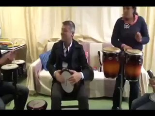 Metin Şentürk Engellilerle Darbuka Çaldı