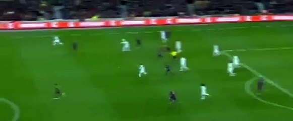 فرصة بنزيمة الضائعة امام برشلونة