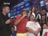 Sino ang pinakamaamo ang mukha sa It's Showtime hosts?