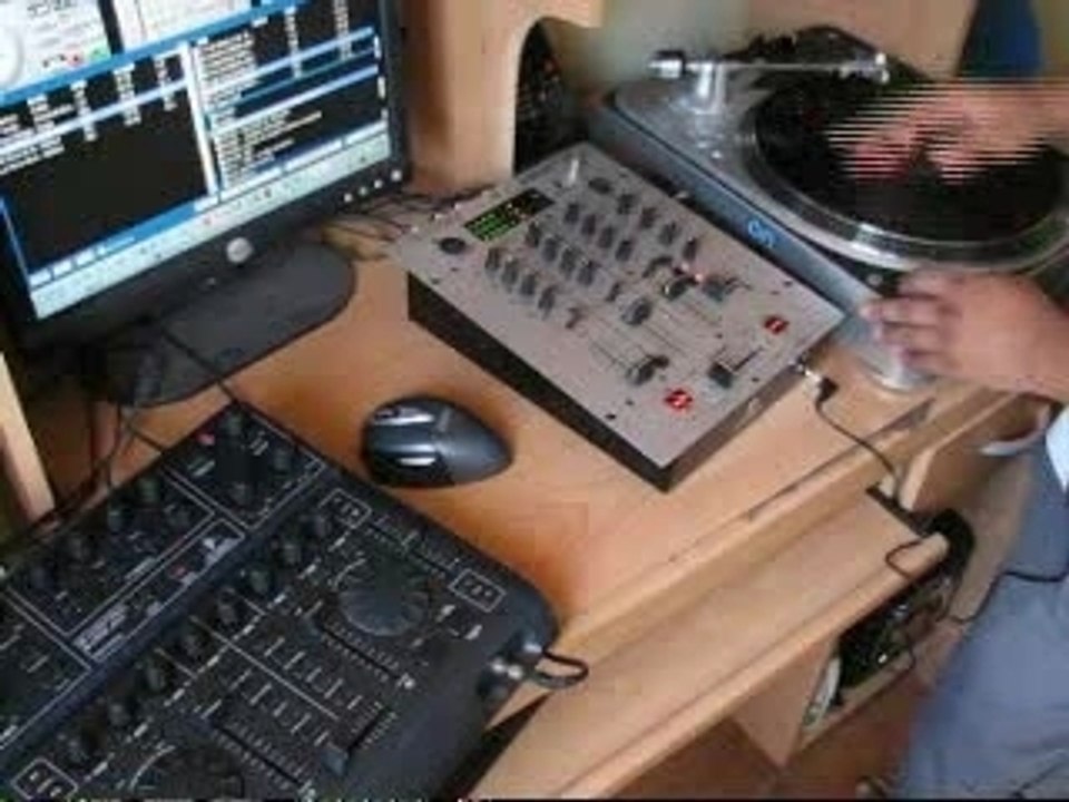 Demo_vinyl_control