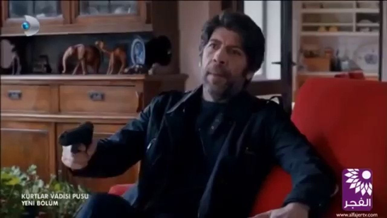 مسلسل وادي الذئاب الجزء التاسع الحلقة 44 القسم 3 مترجم - 360p