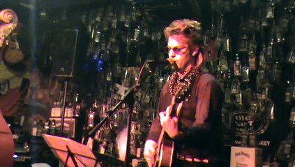 Viktor huganet en concert a la MOUFFE