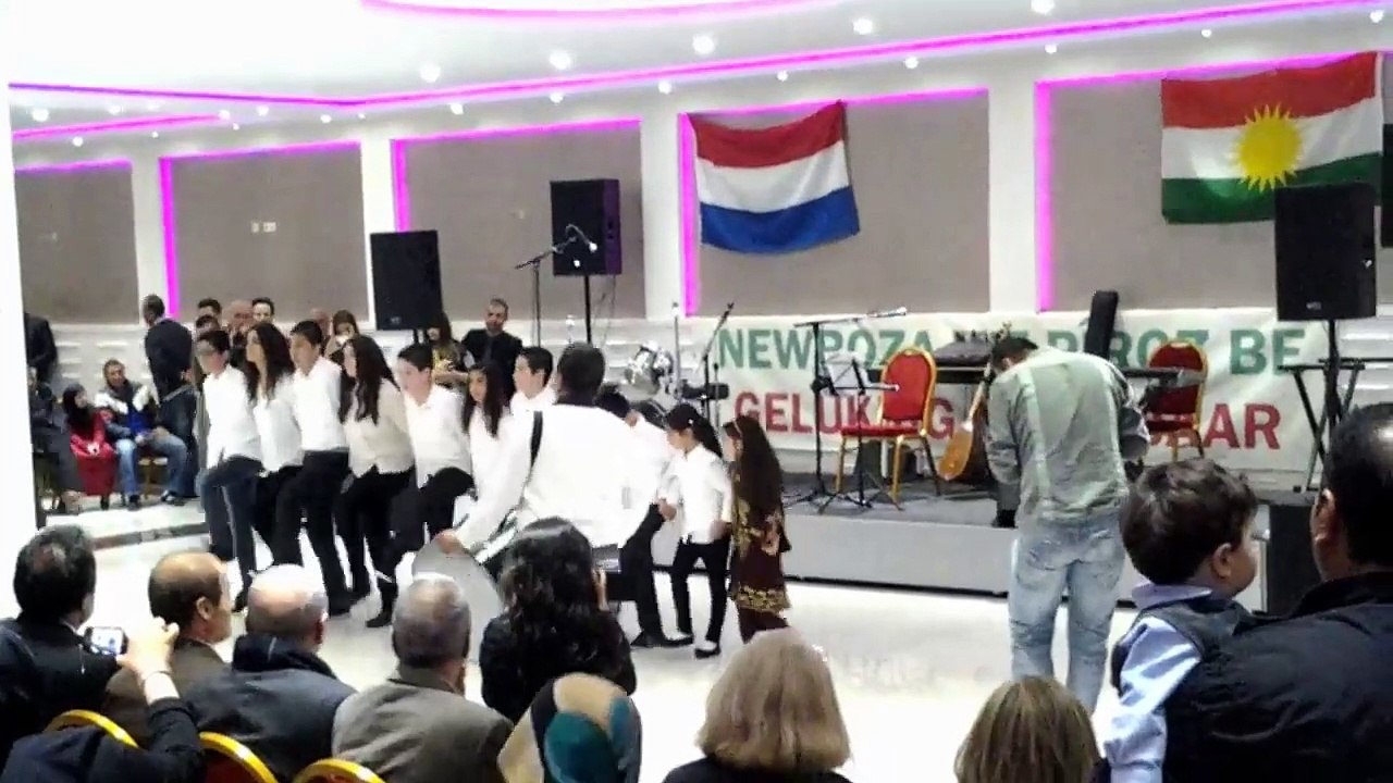 Kûlîlkên Kurdistanê~Koma Govendê ya Zarokên Kurd li Holenda ~ 2014 03 22