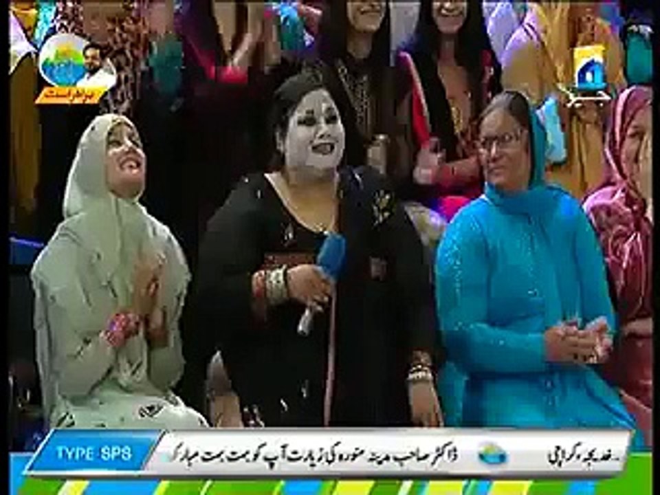 Watch What Woman Says in Live Show That Amir Liauqat Has To Snatch Her Mic