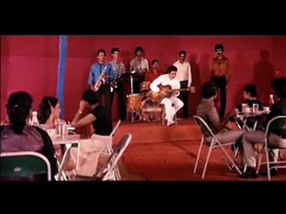 CHEHRA HAI YA CHAND KHILA HAI