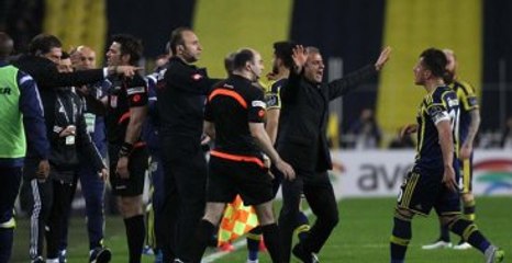 BJK TV'den Emre'ye Hodri Meydan!