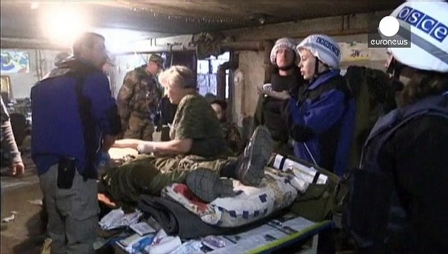 Both sides in Ukraine conflict accuse each other of breaking truce