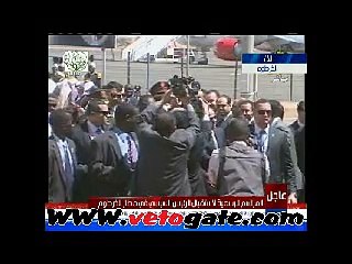 السيسى يغادر مطار الخرطوم بعد مراسم الإستقبال الرسمية