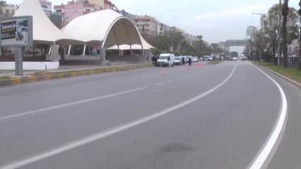 Antalya'da Bantla Sarılı Paketten Çakmak Gazı Çıktı