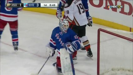Perry uses a quick move to beat Talbot