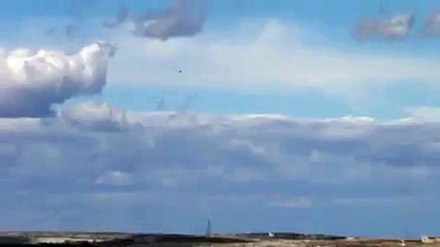 Le moment de la chute de la soudaine étrange à un hélicoptère appartenant au système dans la campagne de Idlib