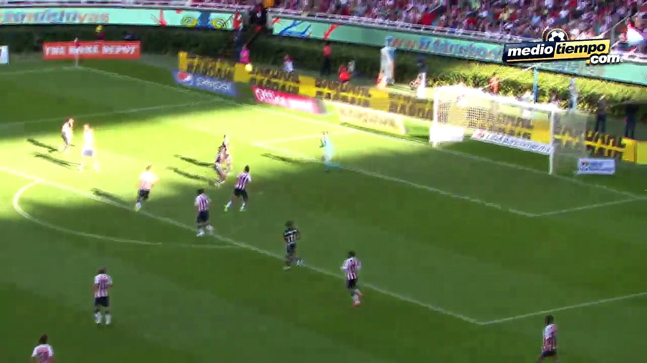 El gol del Chivas vs Toluca (1 - 0)