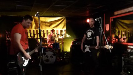 LUNCH au MOLOTOV - De la colère dans mes veines / Entre deux mondes (live)