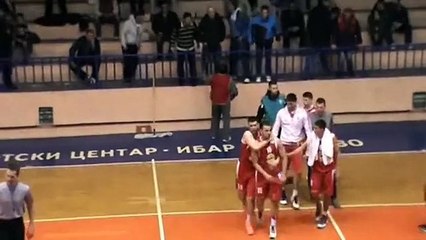 SLOGA v NAPREDAK Tuča igrača i publike u Kraljevu