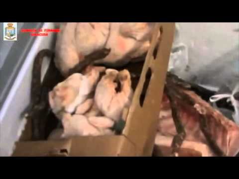 Siracusa - Supermarket sequestro prodotti scaduti Guardia di Finanza (06.03.15)