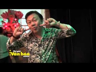 Hoài Linh nhí nhảnh trong hậu trường live show