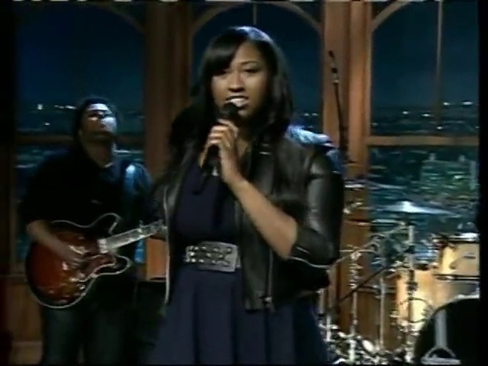 Jazmine Sullivan - Bust Your WIndows - Live Craig Ferguson - 2008