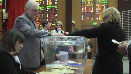 تقدم لليمين الفرنسي على حساب اليسار