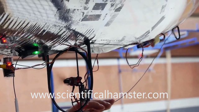 RC airship training (team Windreiter ) - Arduino-controlled RC blimp flying indoor