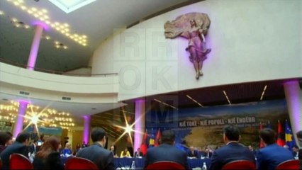 OPOZITA, MBLEDHJA E DY QEVERIVE SPEKTAKËL MEDIAL