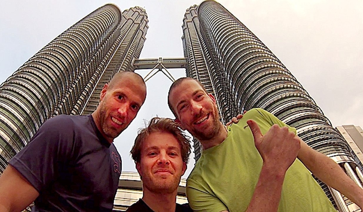 F1: Nico Rosberg nimmt die Treppe !