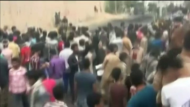 Des milliers de Yéménites réclament le départ des miliciens chiites Houthis