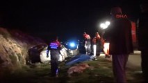 Adana Köpeğe Çarpan Otomobil Takla Attı 2 Ölü