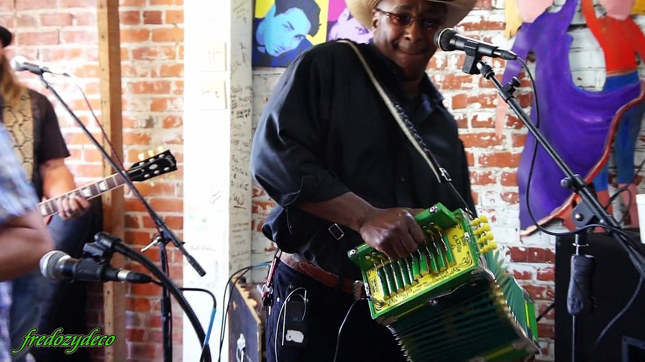 Leroy Thomas & The Zydeco Roadrunners - Susie Q