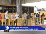 Mientras combustibles bajan tarifas de autobús continúan al alza