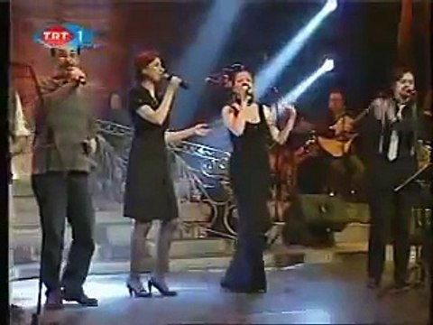 Candan Erçetin & Vokaliz - Gözlerin Bir İçim Su