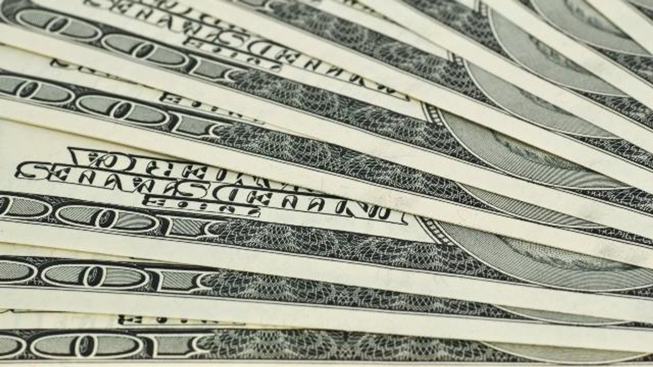 How Restaurants Use Menus to Trick You Into Spending Money