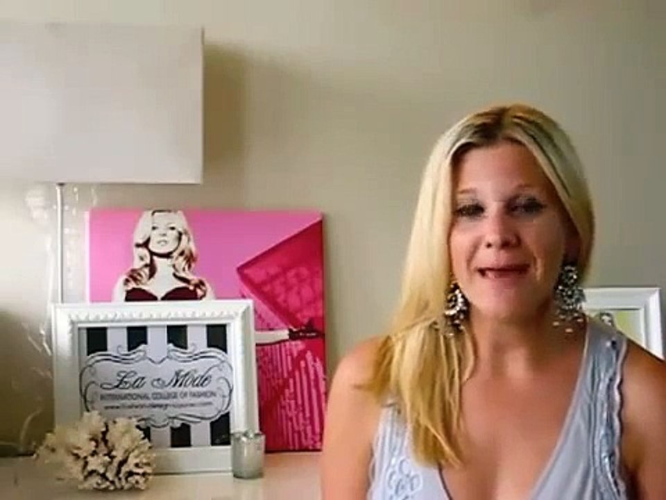 How To Become A Fashion Designer