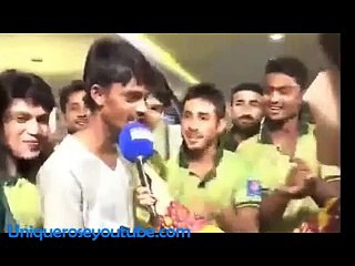 Funny Reaction by Prank Cricket Fan -@- Afridi sanoo Match de nashe te la k