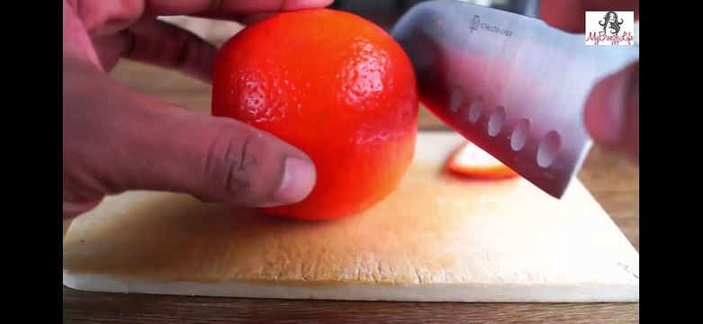Life Hack Fastest way to peel an orange