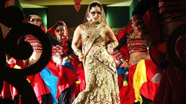 Sunny Leone Makes Men Dance On Set | Saiyaan Superstar | Ek Paheli Leela