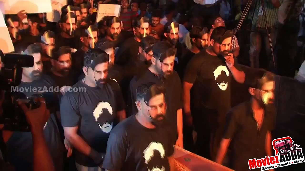 Akshay Kumar's GRAND ENTRY @ Gabbar Is Back Trailer Launch