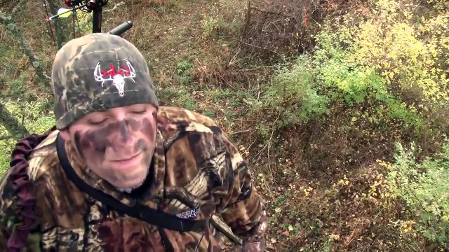 Awesome Whitetail Bowhunting Video! Wisconsin Buck goes down!