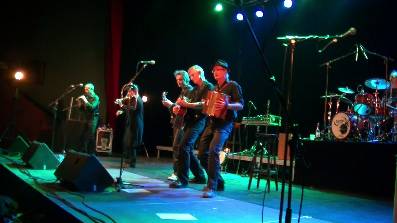 Courant D'Eire  en concert à  Ambérieu en Bugey