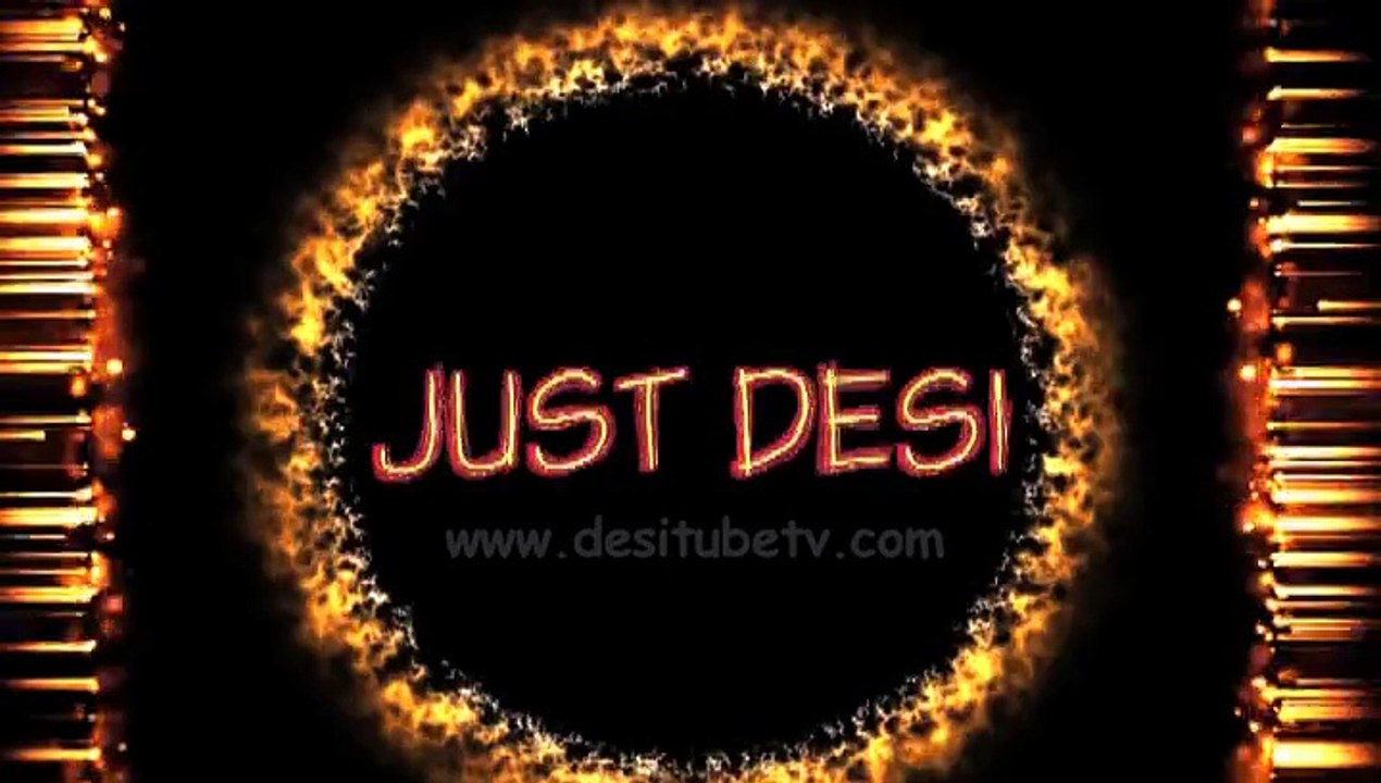 Elli Avram Learning Hindi, Wants To Work With Bollywood, Check Out Here!