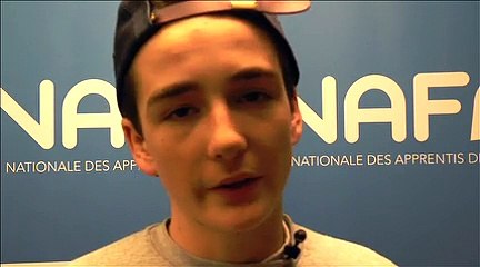 Baptiste plante sa vidéo 1 - Maman aime mes vidéos