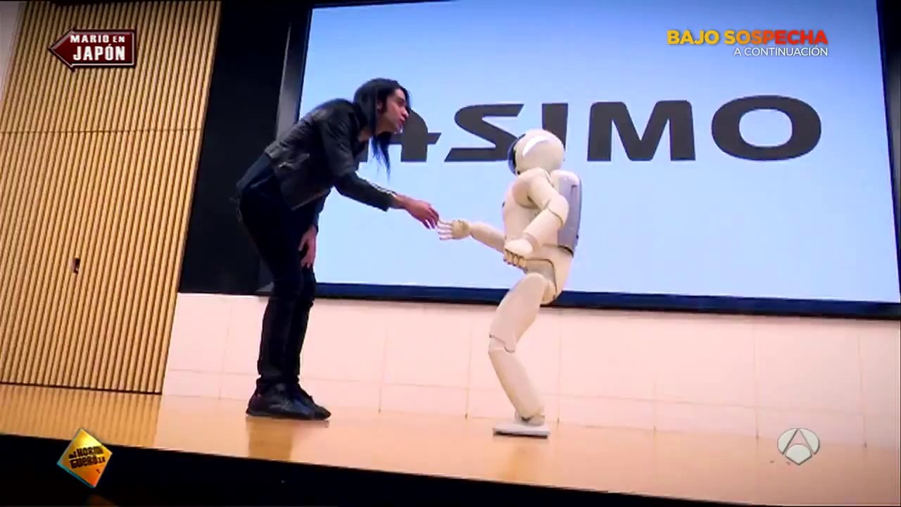 Mario Vaquerizo  conoce al robot ASIMO en Japón - El Hormiguero 3.0(1)