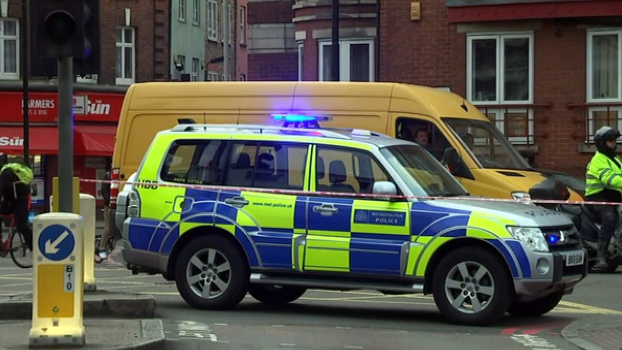 Police cordon off area of unexploded WW2 bomb