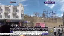 صور خاصة تظهر إطلاق مسلحي الحوثي على متظاهرين أمام معسكر القوات الخاصة بتعز