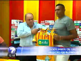 Cristhian Lagos será el futbolista número 15 en jugar con los tres equipos más populares del país