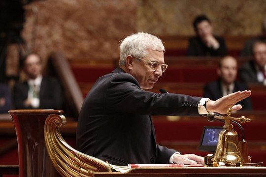 Crash de l'A320 : le tweet d'un député UMP fait scandale à l'Assemblée