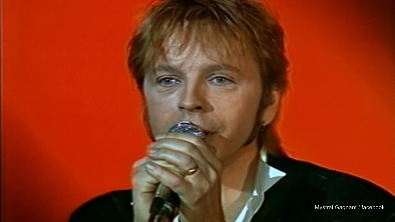 Renaud et Francis Cabrel la pêche à la ligne + guitare Jean-Pierre (Titi) Bucolo - la soirée des Enfoirés à l'Opéra - Restos du Coeur 1992