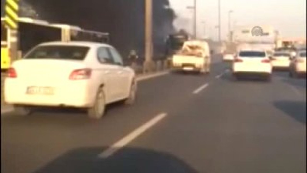 Metrobüste Yangın