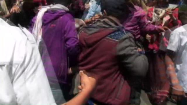 Yemen'de Husi Karşıtı Gösteriye Müdahale