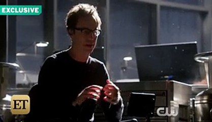 The Flash Sneak Peek-Barry Allen Freaks Out Over His Groundhog Day Dilemma 2015