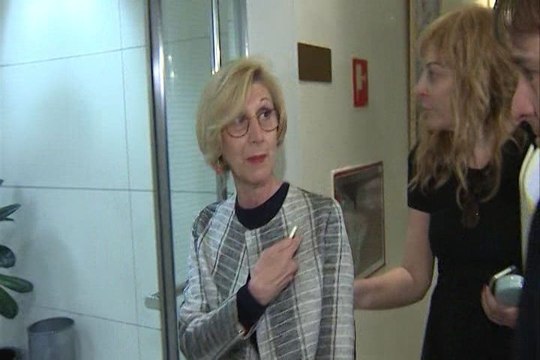 Rosa Díez no pide el escaño de sus diputados críticos